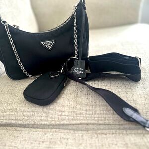 Prada Nylon Re-Edition 2005 Shoulder Bag Black